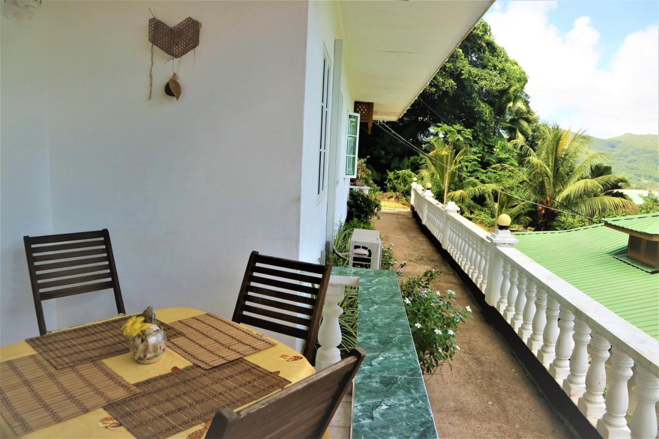 Seychelles Yellow Petals Anse Boileau Εξωτερικό φωτογραφία