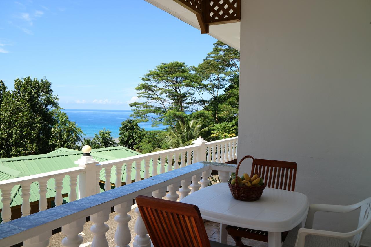 Seychelles Yellow Petals Anse Boileau Εξωτερικό φωτογραφία